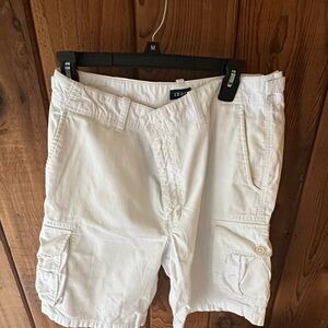 IZOD Men's White Cargo Shorts
